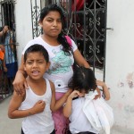 alvaro noboa give free medicine to people in need