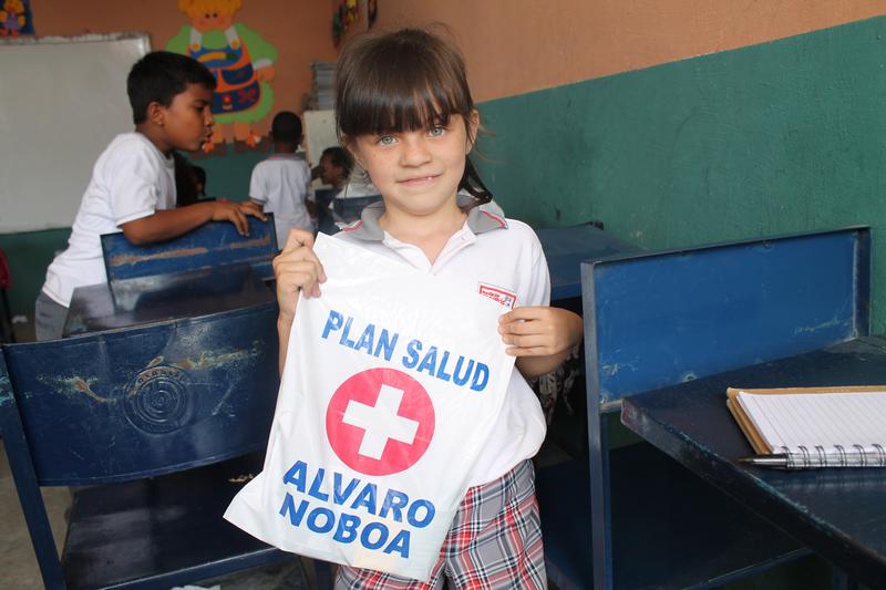 Escuela Juan Carlos Luanga recibió a la Fundación Cruzada Nueva Humanidad